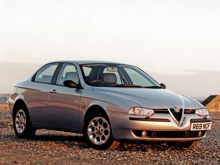  Alfa Romeo 156 (932A) 1997 года  (UK) (фото 9 из 14)